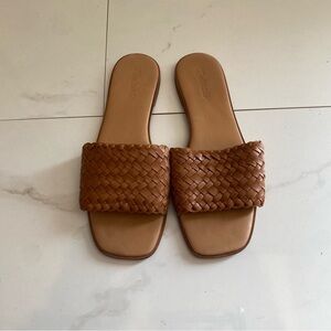 Madewell The Lianne Slide in Woven Leather